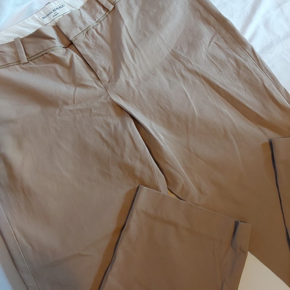 Banana Republic Women's Khaki Sz 14 Straight Ryan Fit Capri Stretch Pants‎